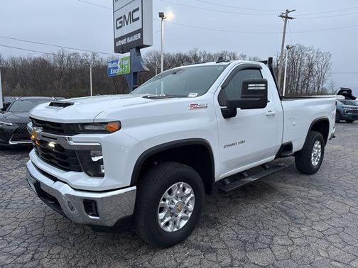 Summit White 2024 Chevrolet Silverado 2500 LT
