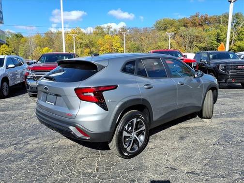 2025 Chevrolet Trax FWD 1RS