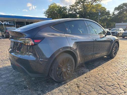 2024 Tesla Model Y Long Range Dual Motor All-Wheel Drive