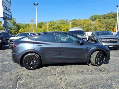 2024 Tesla Model Y Long Range Dual Motor All-Wheel Drive