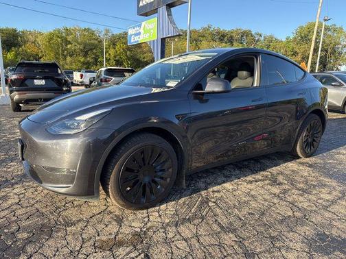 2024 Tesla Model Y Long Range Dual Motor All-Wheel Drive
