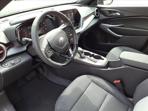 Mosaic Black Metallic 2026 Chevrolet Trax FWD 1RS