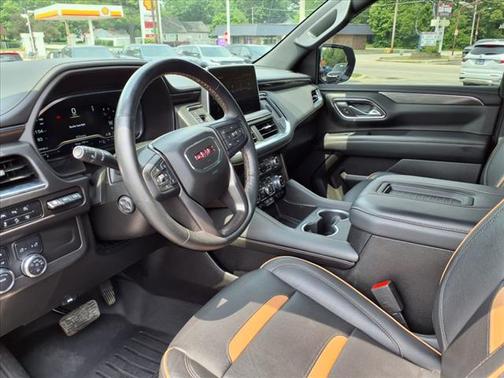 2023 GMC Yukon 4WD AT4