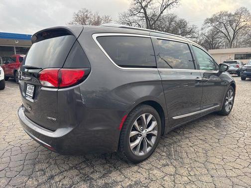 2018 Chrysler Pacifica Limited
