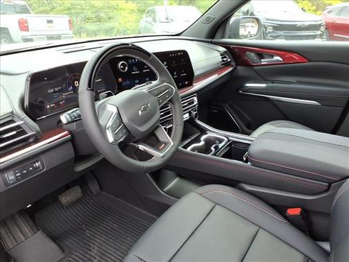 Sandstone Gray 2026 Chevrolet Traverse AWD Z71