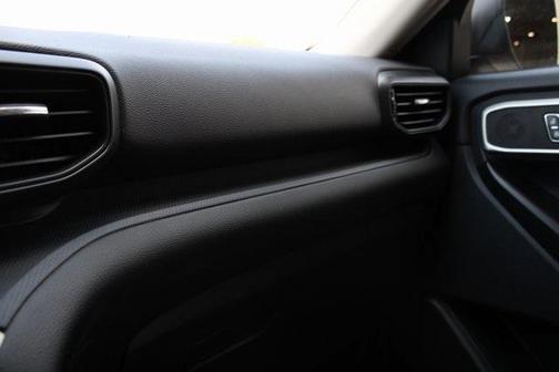 2023 Ford Explorer Base
