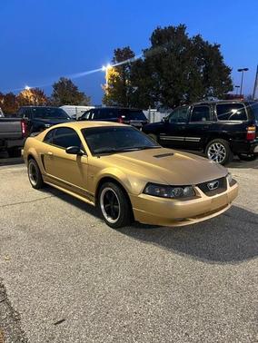 2000 Ford Mustang Base