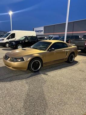 2000 Ford Mustang Base
