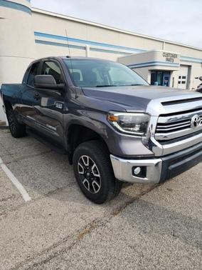 2017 Toyota Tundra SR5