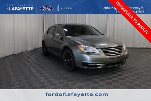 2013 Chrysler 200 Touring