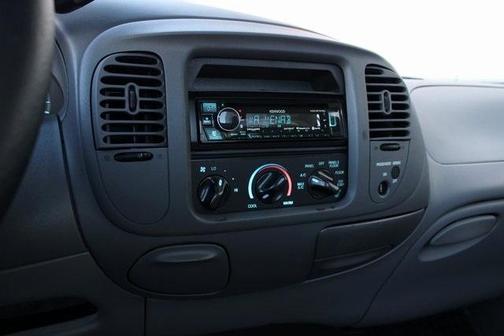1998 Ford F-150 XLT