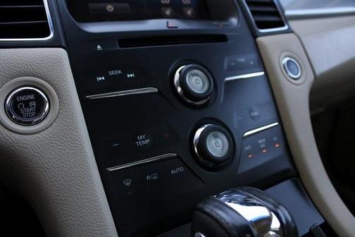 2015 Ford Taurus SEL