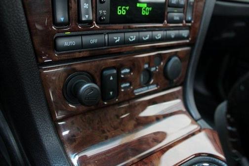 2005 Ford Thunderbird