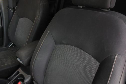 SELECT 2013 Mitsubishi Outlander Sport LE