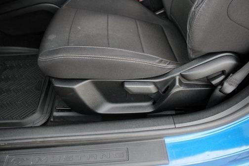 2017 Ford Mustang V6