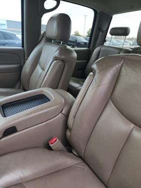 2004 Chevrolet Silverado 2500 LS Crew Cab