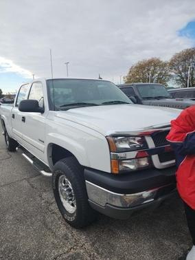 2004 Chevrolet Silverado 2500 LS Crew Cab