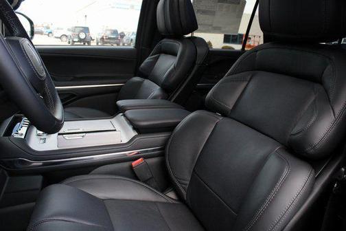 Black Metallic 2026 Lincoln Navigator Reserve