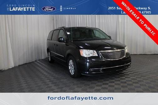 2016 Chrysler Town & Country Touring