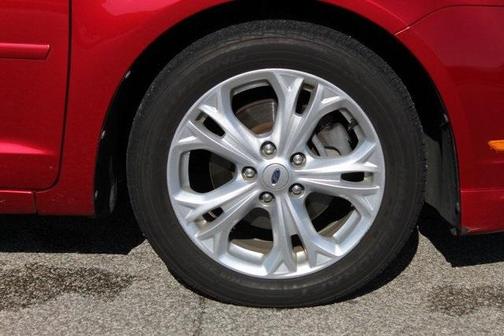 Photo 4 of 11 of 2012 Ford Fusion SE