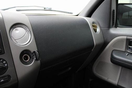 2004 Ford F-150 XL