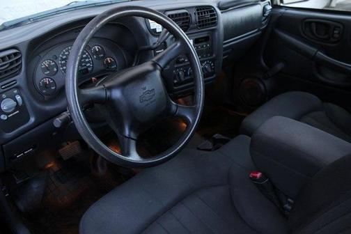 2003 Chevrolet S-10 BASE