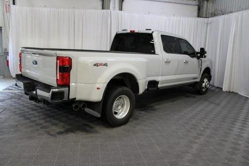 2025 Ford F-350 Lariat Super Duty