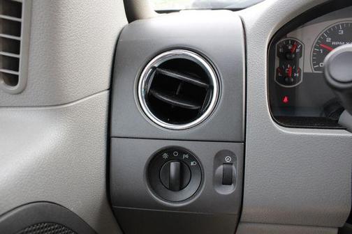 2006 Ford F-150 XLT SuperCrew