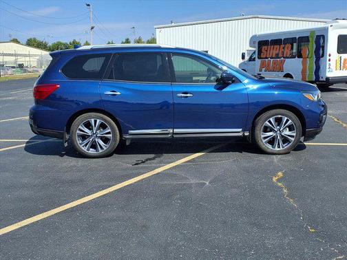 2019 Nissan Pathfinder Platinum