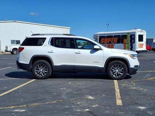 2018 GMC Acadia SLT-1