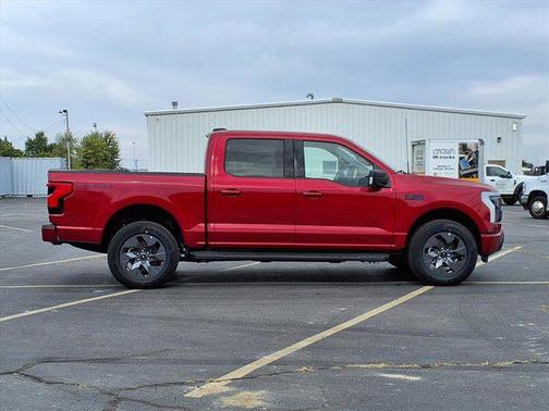 2025 Ford F-150 Lightning Flash