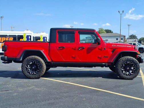 2022 Jeep Gladiator Sport S