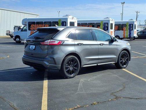 2022 Ford Edge ST Line