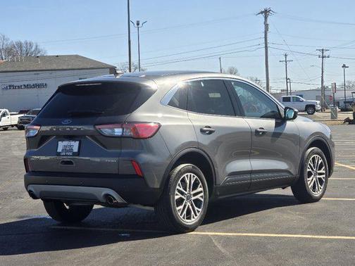 2022 Ford Escape SEL