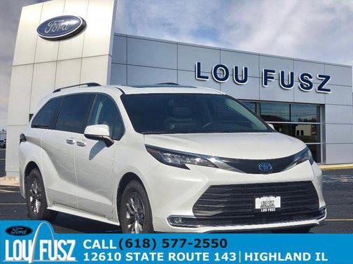 2023 Toyota Sienna XLE 7 Passenger