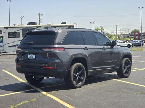 2024 Jeep Grand Cherokee Altitude