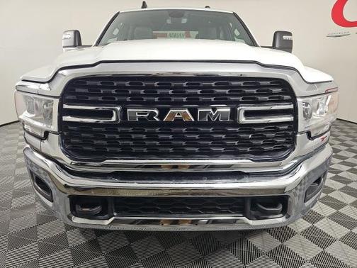 2024 RAM 2500 Big Horn Crew Cab 4x4 64' Box