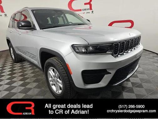 2023 Jeep Grand Cherokee Laredo 4x4