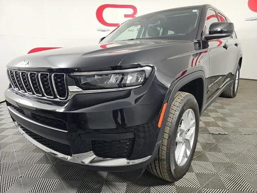 2023 Jeep Grand Cherokee L Laredo 4x4