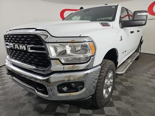 2024 RAM 2500 Big Horn Crew Cab 4x4 64' Box