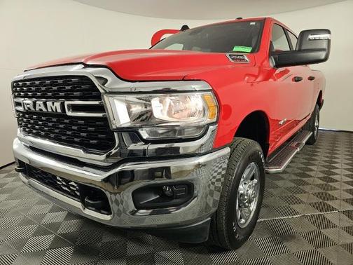 2024 RAM 2500 Big Horn Crew Cab 4x4 64' Box