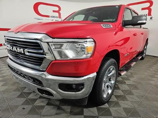2021 RAM 1500 Big Horn Crew Cab 4x4 64' Box