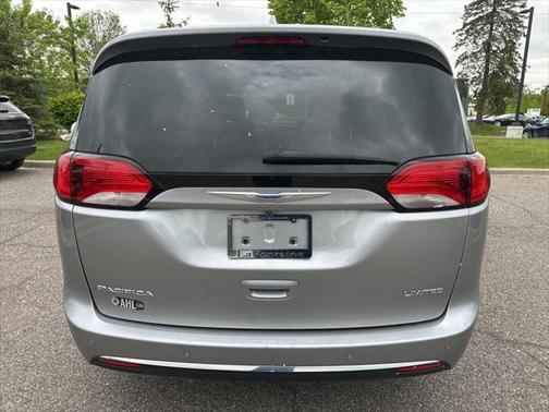2018 Chrysler Pacifica Limited