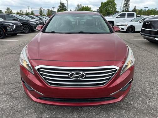 2016 Hyundai SONATA SE