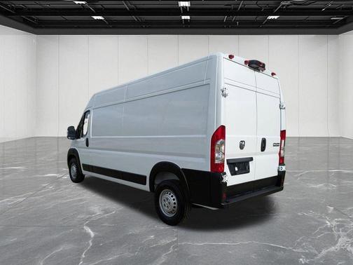 Bright White Clearcoat 2026 RAM ProMaster 2500 High Roof