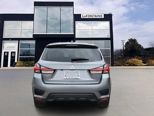 2023 Mitsubishi Outlander Sport SE