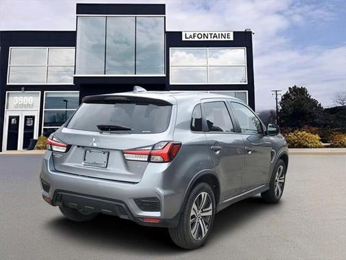 2023 Mitsubishi Outlander Sport SE