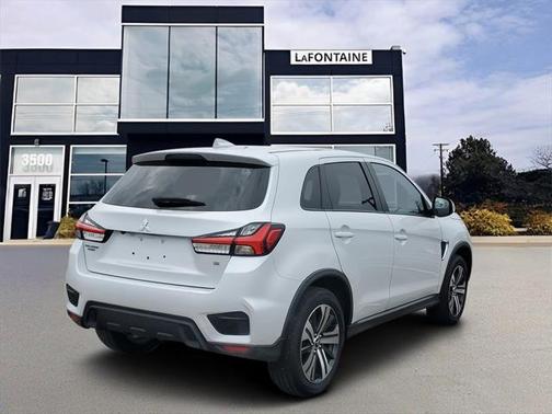 2023 Mitsubishi Outlander Sport SE