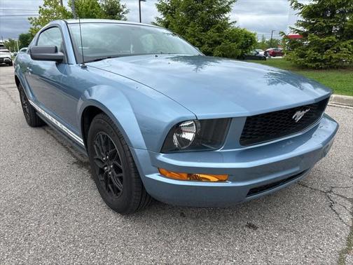 2005 Ford Mustang Premium