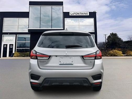 2023 Mitsubishi Outlander Sport SE